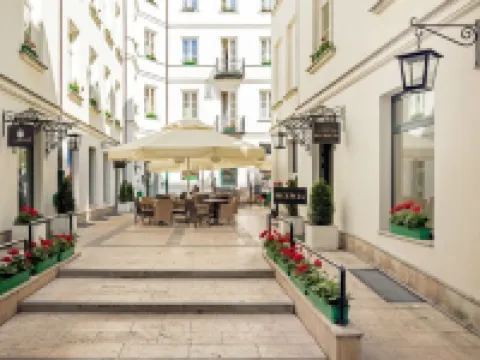 แฟนแทสติก อินน์ วอร์ซอ - CH30 โรงแรมในวอร์ซอ