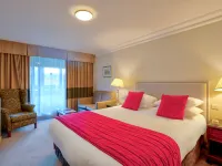Sunday Box Hill Burford Bridge Hotel Hotels in Dorking