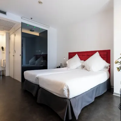 Mayerling Madrid Hotel フィガロ劇場周辺のホテル