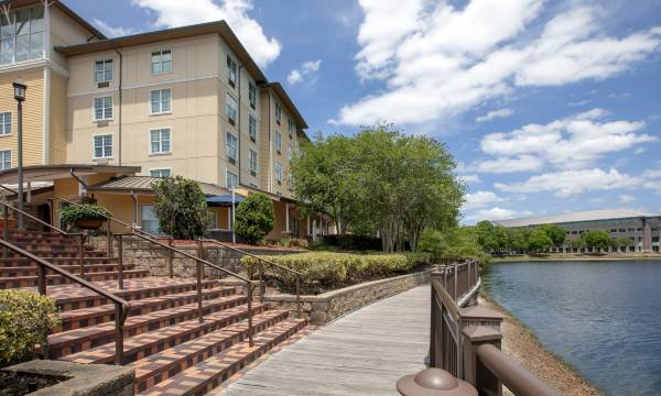 Hotel Indigo Jacksonville-Deerwood Park by IHG