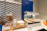 Hyatt Select Philadelphia Airport - Airport Shuttle