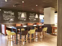 Holiday Inn LIVERPOOL - CITY CENTRE by IHG - ที่มีบาร์