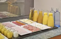iStay by NH Zaragoza Sport Hotel - 早餐