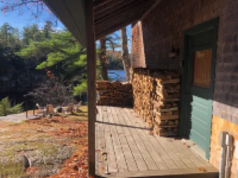 Luxurious Lakefront Home, Now Booking Summer 2026