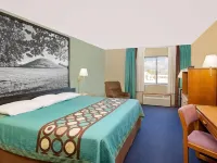 Super 8 by Wyndham Macomb Hotels in Macomb