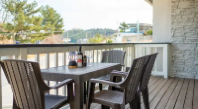 Goseong Araenmaru Pension