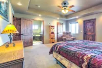 Rustic Bryce Canyon Home w/ Deck on Sevier River! - Parking