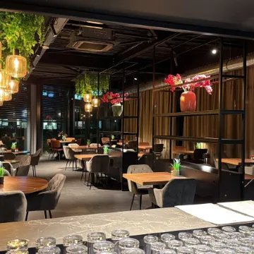OZO Hotels Antares Airport Отели в г. Хофддорп