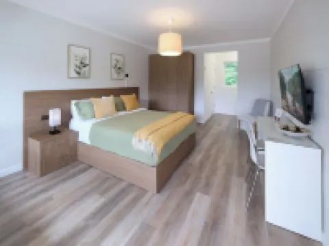 Stay Inn Muskoka Hotels in Gravenhurst