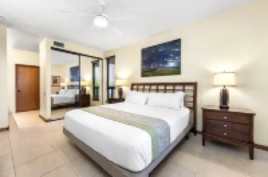 Stunning Ocean Views and Expansive Lanai - Elegant Hawaiian Sanctuary