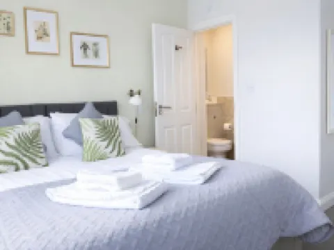 The Milford Arms Hotels in Isleworth