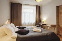 Bearsleys Archers Apartments with Parking - بيت ضيافة