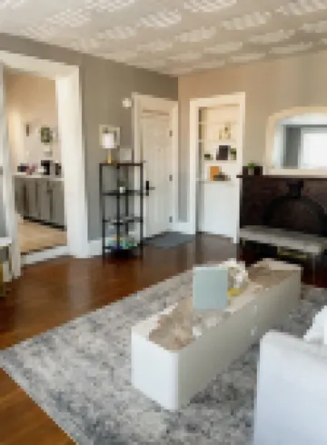 Cozy waterfront 2BR/3 Beds w./ Modern meets Historical Charm/Chic