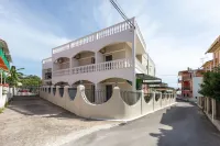 Bella Vista Beach Hotel - Romantic