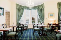 Muthu Queens Hotel - 4-Star