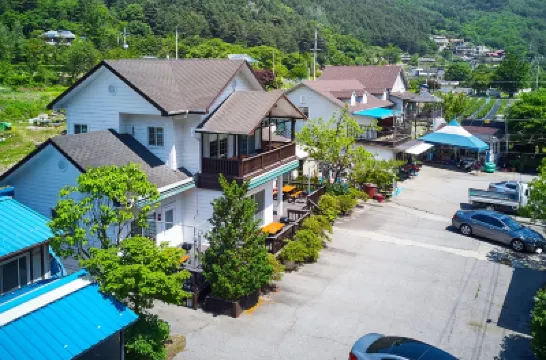 Gapyeong Pension House Hotels in der Nähe von Kanada-Denkmal Gapyeong