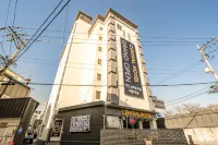 Jincheon Central Business Hotel - Motels