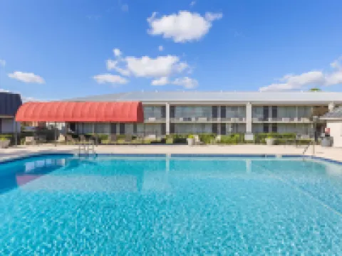 Ramada by Wyndham Houma Hotels in Houma