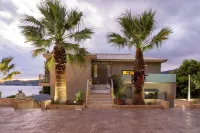 Core Luxury Suites