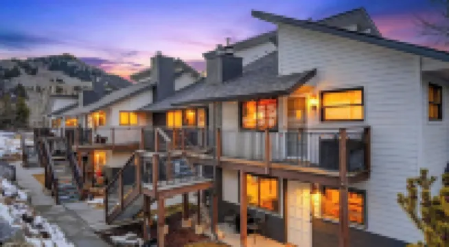 Eagle Valley Haven by Avantstay Alpine Condo + Mtn Views   Minutes to Vail + Beaver Creek