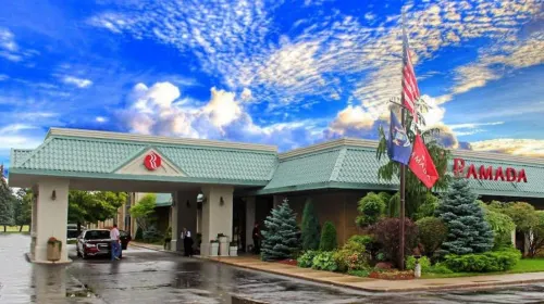 Ramada by Wyndham Alpena Hotel & Conference Center - spa