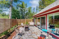 Secluded 2 BR Cottage w/ Private W/d, Wifi & Patio - Wifi