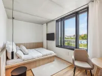 Habyt-The Waterfront Отели рядом с достопримечательностью «Конференц-центр COLONIA NOVA»