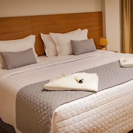 Amazon Seasons Hotel