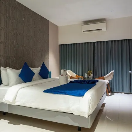 The Blues Hotel Golden Glory, Rajkot