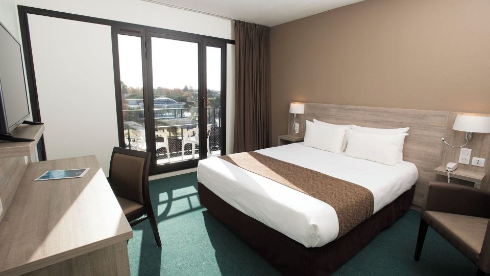 Brit Hotel du Lac