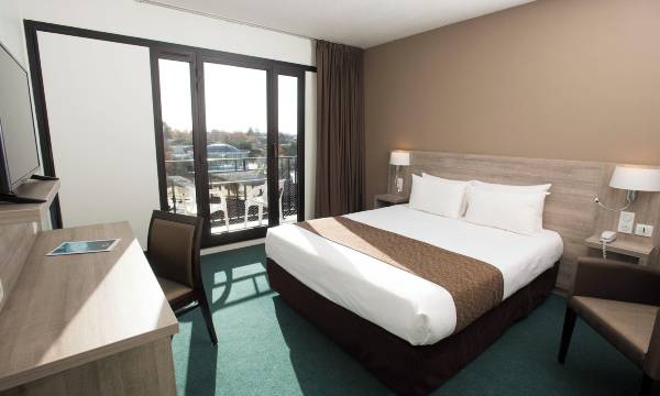 Brit Hotel du Lac