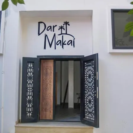 Dar Makai Surf Hotel