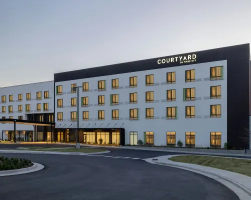 Courtyard by Marriott Southern Pines Aberdeen Hotels in Moore County