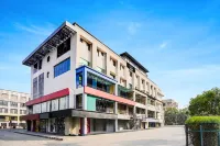 Deluxeinfocity Metro Station Gandhinagar - Homestays