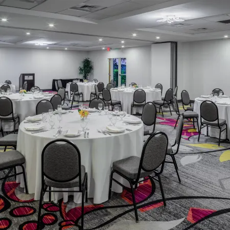 DoubleTree by Hilton Sarasota Bradenton Airport