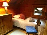 Chalet Near Bitche with Private Sauna - Hytter