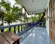 Secret Place Hotel & Restaurant