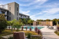 Radisson Red Funes - Pools