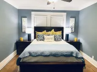 7th Ave Manor, Remodeled 1930’s Manor just minutes from Historic Downtown Laurel
