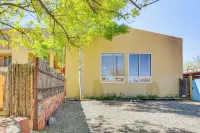 Modern Santa Fe Desert Loft w/ Fireplace! - Condos