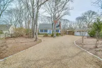 4 Mi to Inkwell Beach: Home in Oak Bluffs! - 3-Star