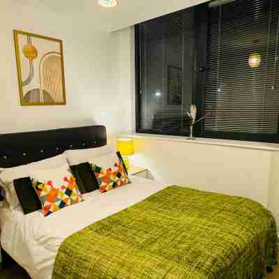 Free Parking Old Trafford Flat By City SuperHost Rooms