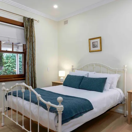 Nola's Coastal Cottage Henley Beach