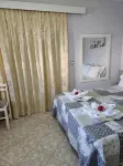 Tinas House