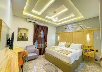 Julicis Hotels And Suites