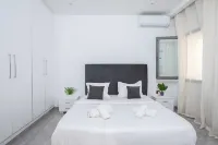 Luxurious 5-bedroom Apartment in La Marsa, Tunisia