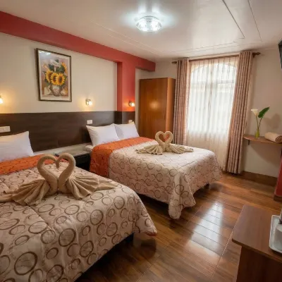 Hostal Sariri Hotels near Corregidor House