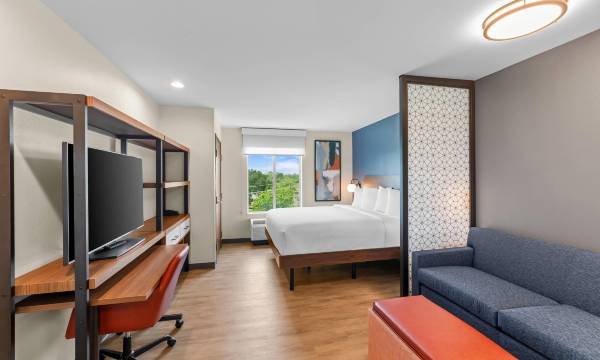 Everhome Suites Georgetown - Austin