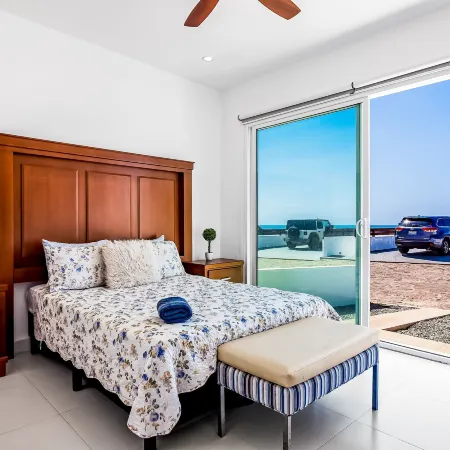 Dog-friendly Villa With Heated Outdoor Pool, Hot Tub, Streaming, Private Patio