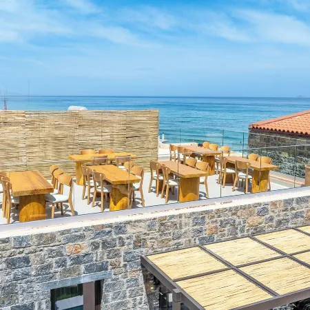 Volta Seaside Boutique Hotel